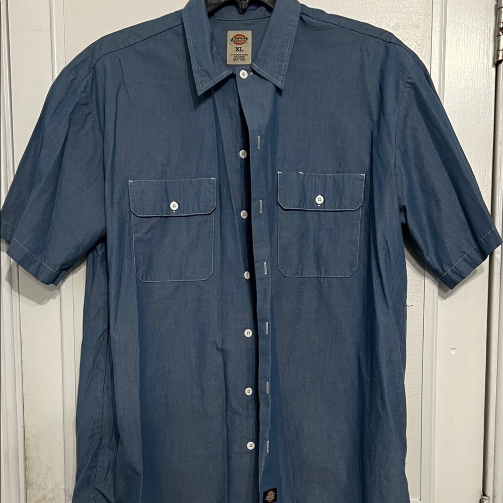 Dickies Men's Casual Blue Button Down Shirt